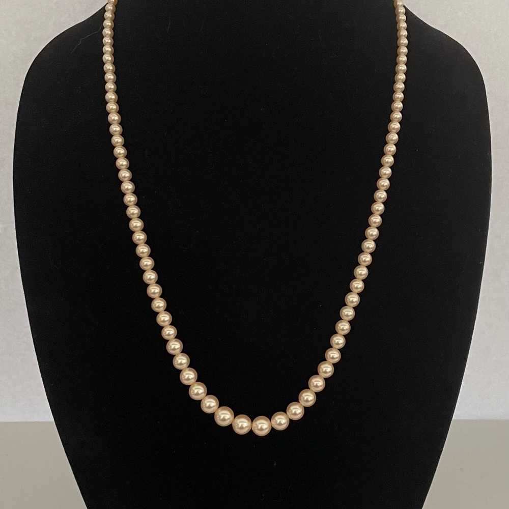 Vintage Graduated, Simulated Pearl Necklace, Lobster Claw Clasp